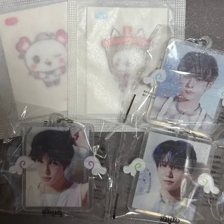 [BUNJANG] NCT WISH Melonpan Charms Bundle Set / 엔시티위시 멜론팝 키링 띠부씰 일괄 양도