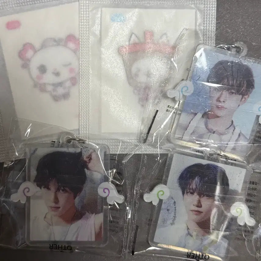 [BUNJANG] NCT WISH Melonpan Charms Bundle Set / 엔시티위시 멜론팝 키링 띠부씰 일괄 양도