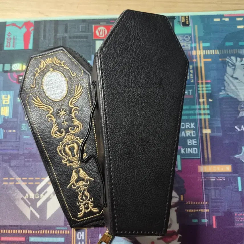 [BUNJANG] Twisted Wonderland Coffin Nendoroid Pouch / (마지막 할인!) 공식 트위스테 관짝 넨도로이드 파우치