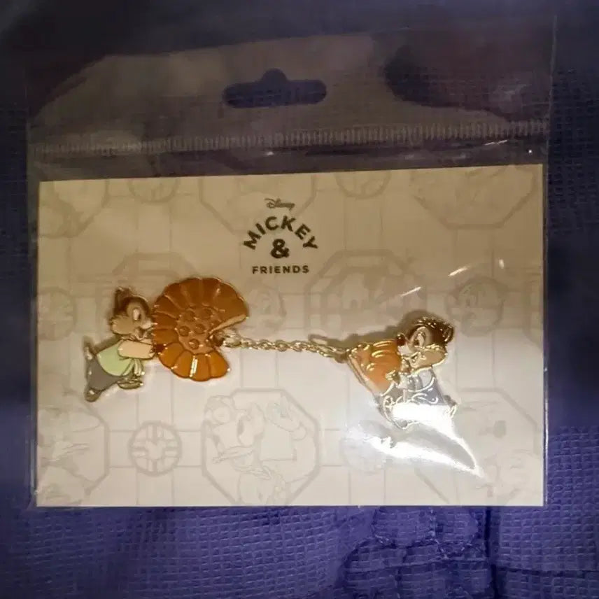 [SOLD OUT] 디즈니 미키앤프렌즈 칩앤데일 브로치