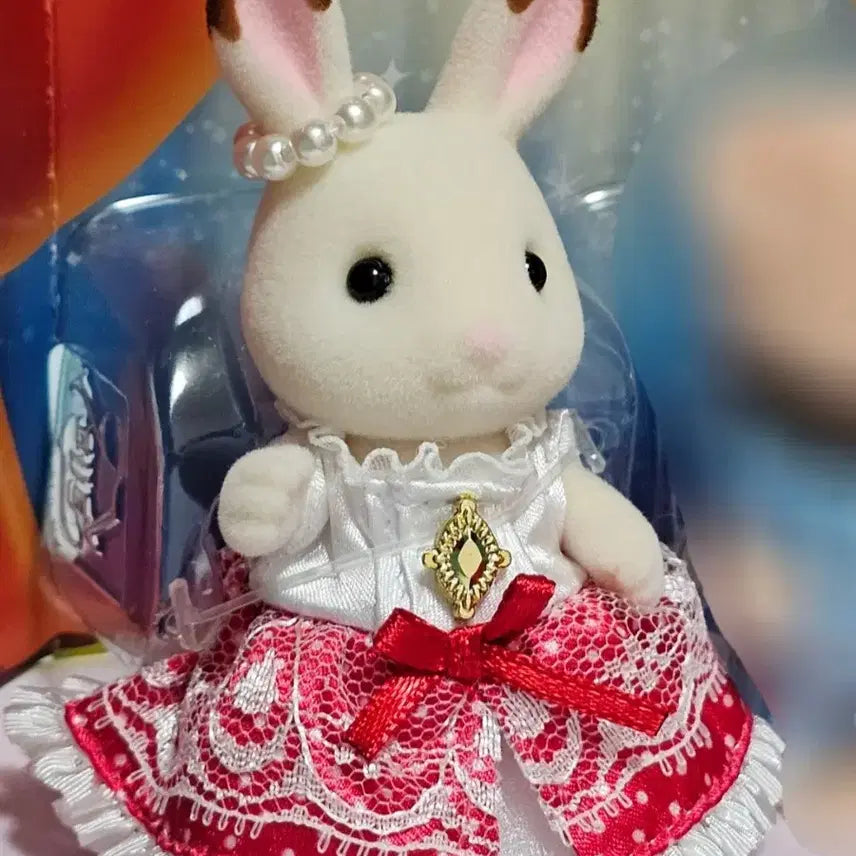 [BUNJANG] Sylvanian Families 40th Anniversary Friends Freya Chocolate Rabbit Girl Party Dress Split Set / 실바니안 40주년 프렌즈 초코 토끼 소녀 프레야 분철 공주 파티 드레스