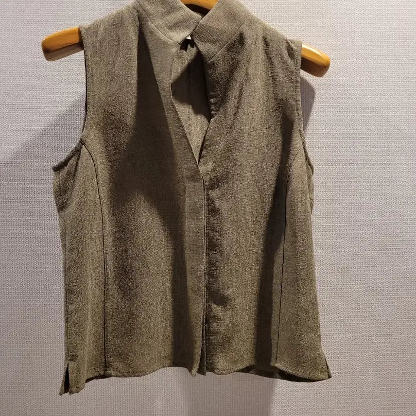 [SOLD OUT] 아르마니 이태리  민소매