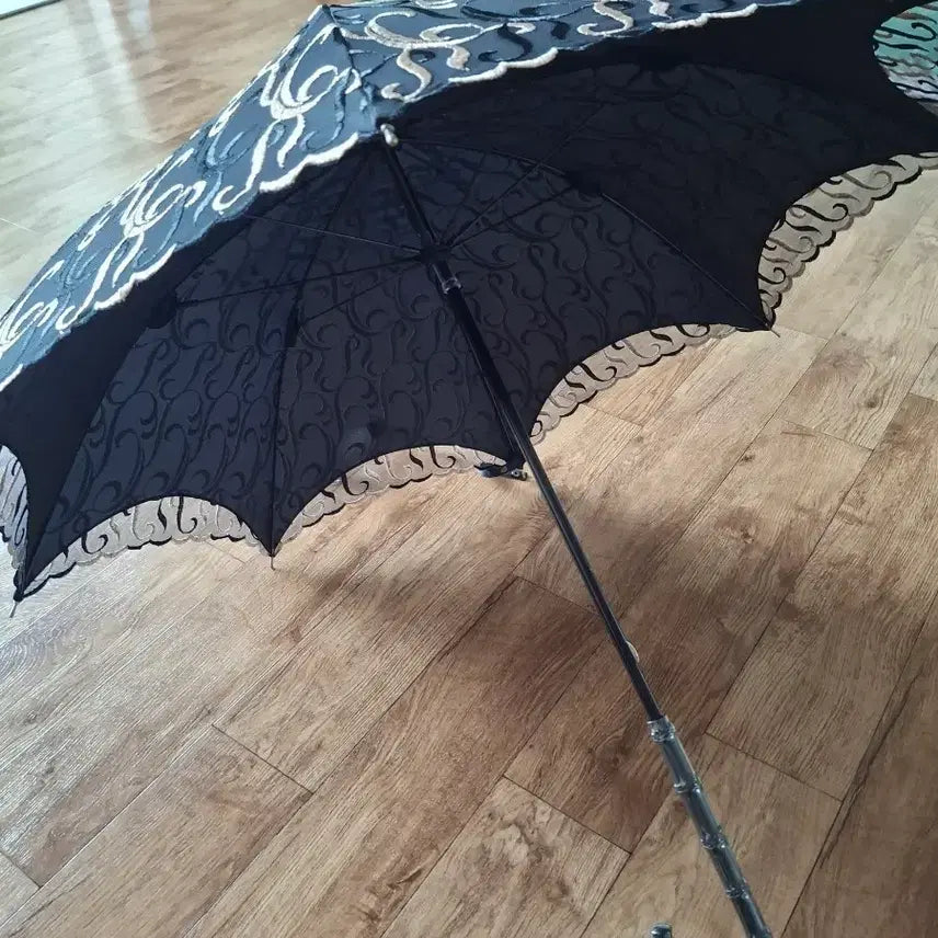 [BUNJANG] Daks Embroidered Lace Parasol (Black, Genuine, New) / 닥스자수레이스양산(블랙정품 새상품)