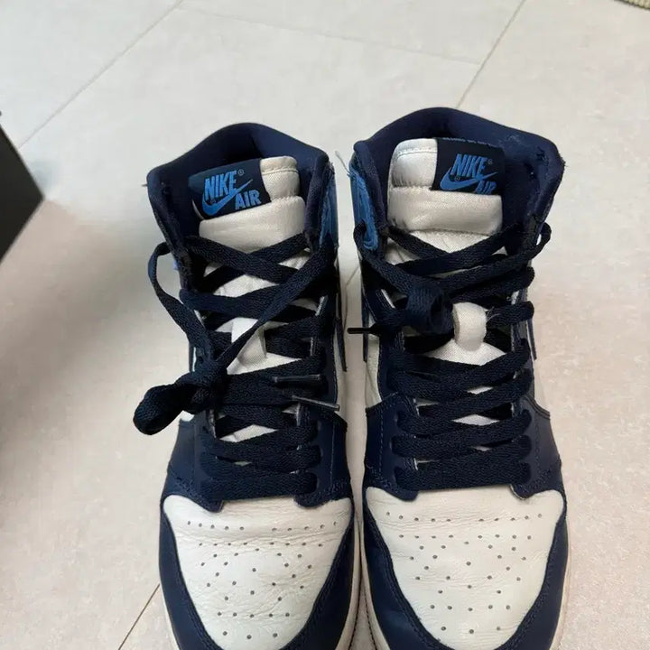 [BUNJANG] Nike Jordan 1 Retro High Obsidian / 나이키 조던 1 레트로 하이 옵시디언 250