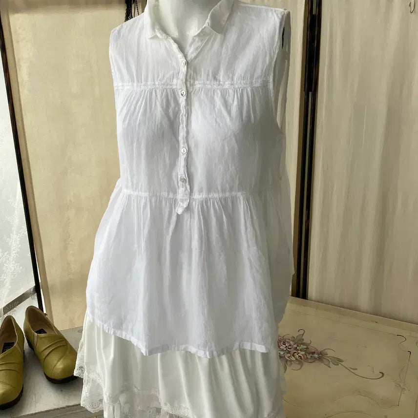 [BUNJANG] Vintage White Frill Sleeveless Blouse / white frill sleeveless blouse