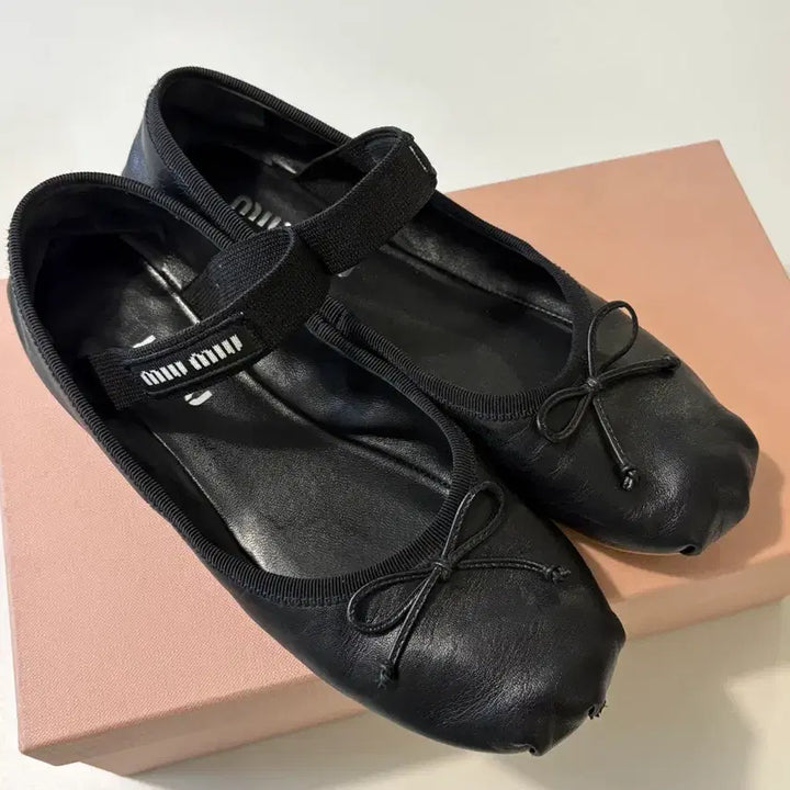 [BUNJANG] Miu Miu Black Leather Ballet Flats Shoes Size 37 / 미우미우 블랙 발레 가죽 플랫 슈즈 37