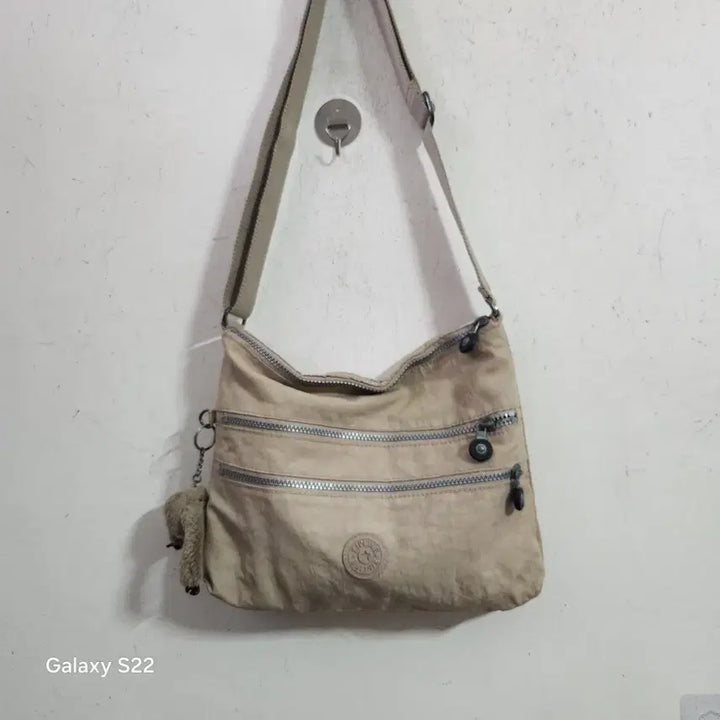 [BUNJANG] Kipling Crossbody Bag Beige / 키플링 크로스백 베이지색