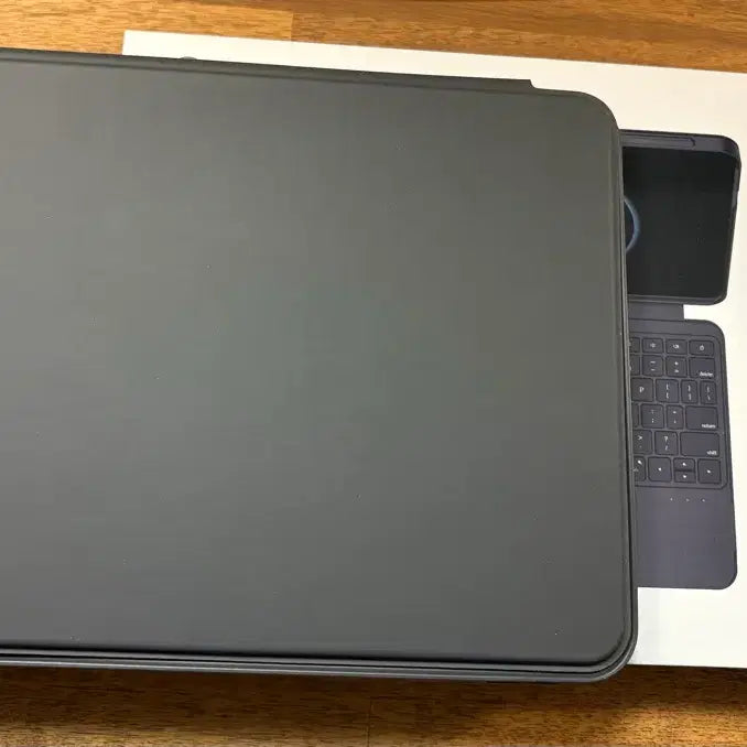 [BUNJANG] Apple iPad Pro 11-inch (M4, M5) HOU Keyboard Case / 아이패드 프로 11 (M4, M5) HOU 키보드 케이스