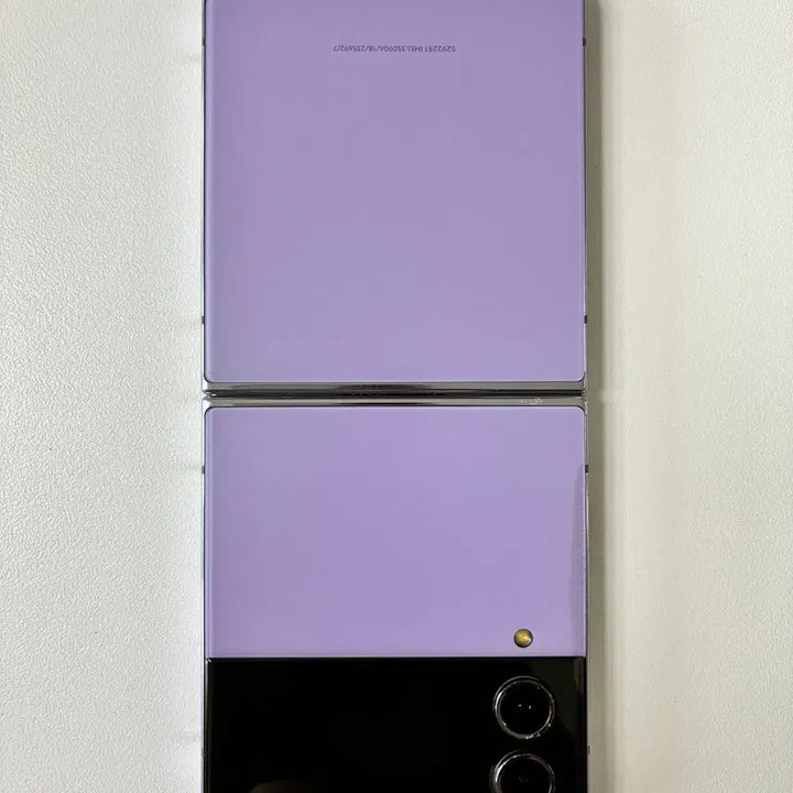 [BUNJANG] Samsung Galaxy Z Flip 4 Violet 256GB Used / 갤럭시 플립4 바이올렛 256G 사용감 있는 제품으로 저렴히 판매합니다.