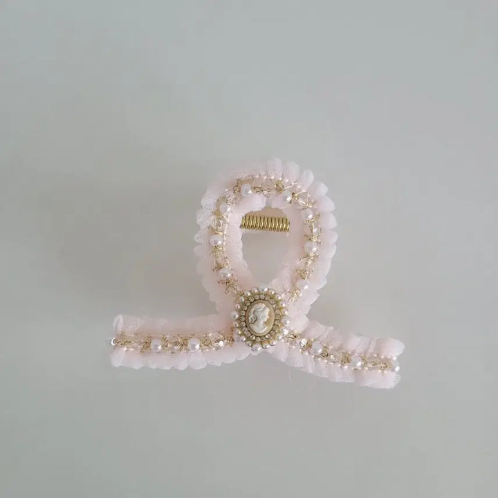 [BUNJANG] Lace Pearl Cameo Hair Claw Clip Pink / 레이스 진주 카메오 헤어 집게핀 핑크