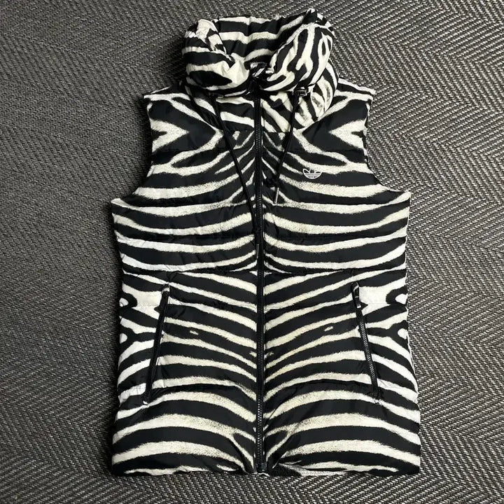[BUNJANG] Adidas Originals Zebra Padded Vest S / 아디다스 오리지널 지브라 패딩 조끼 베스트o 6196