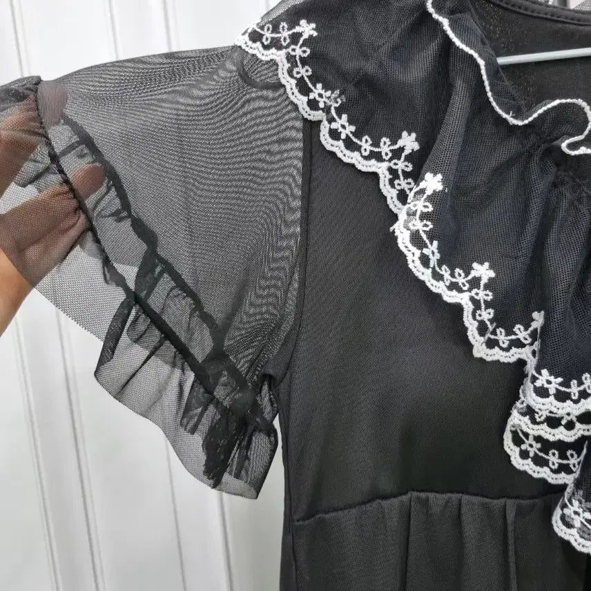 [BUNJANG] Black See-through Lace Ribbon T-Shirt / 블랙 시스루 레이스 리본