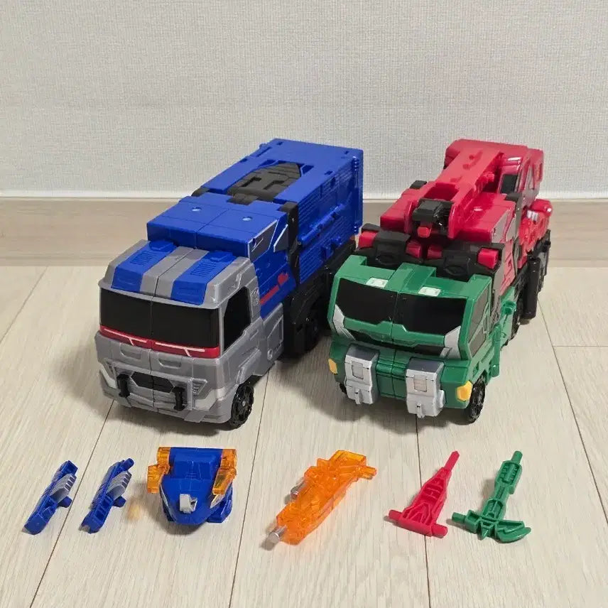 [BUNJANG] Hello Carbot King Guider Toy with Weapons and Parts / 헬로카봇 킹가이더 (무기, 부품O)