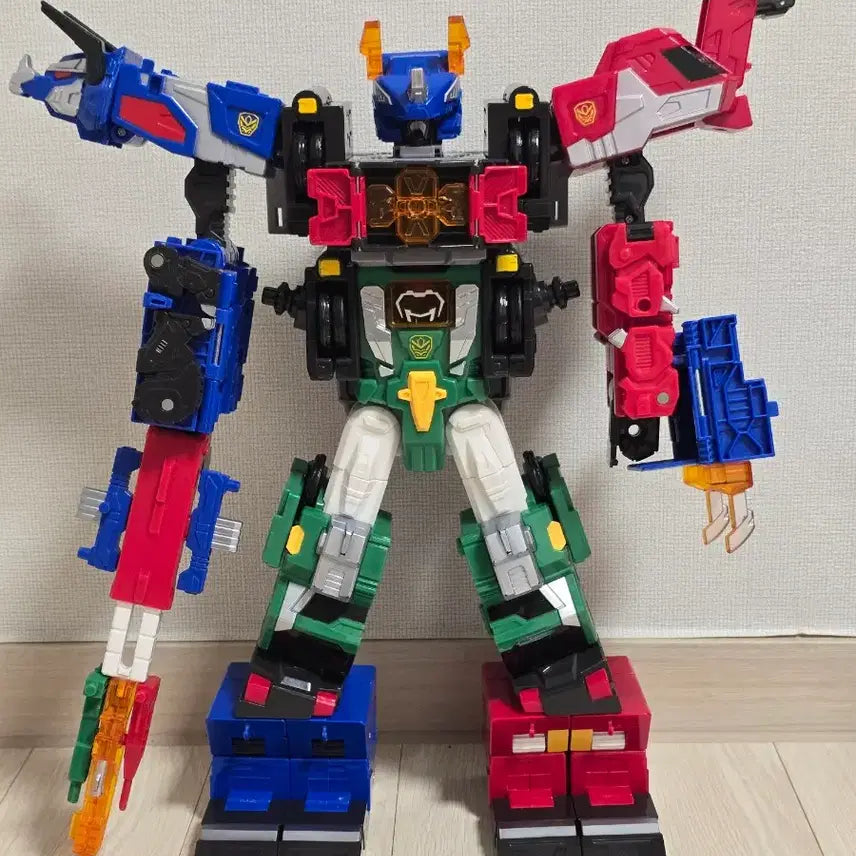 [BUNJANG] Hello Carbot King Guider Toy with Weapons and Parts / 헬로카봇 킹가이더 (무기, 부품O)