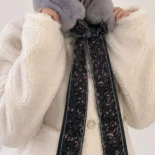 [BUNJANG] Lace Ribbon Faux Fur Scarf / 블루레이스 퍼 목도리