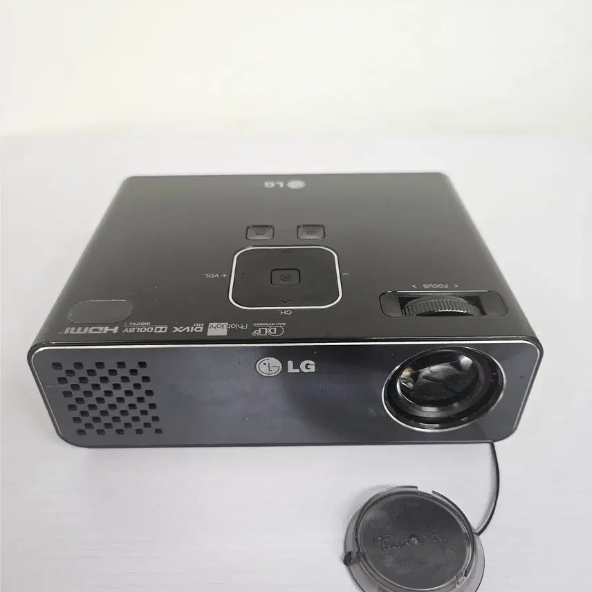 [BUNJANG] LG Portable MiniBeam Projectors (Various Models) / LG 미니빔 프로젝터 여러가지 팝니다.