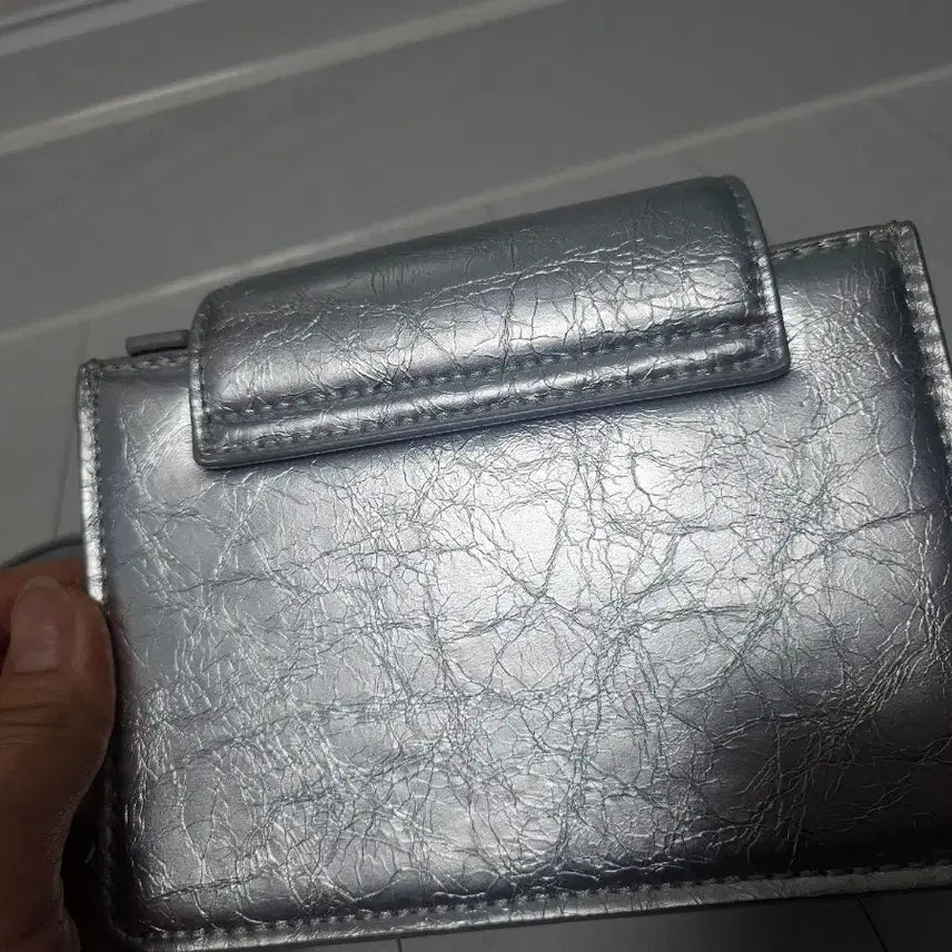 [BUNJANG] Kishining Square Passport Bag Silver / 키시닝 제작 스퀘어 여권백 실버 끈조절가능 미니백