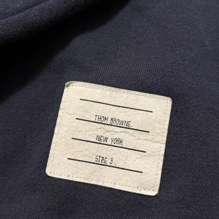 [BUNJANG] Thom Browne Signature Stripe Sweatshirt Navy Size 3 / 톰브라운 사선 완장 맨투맨 {size 3}