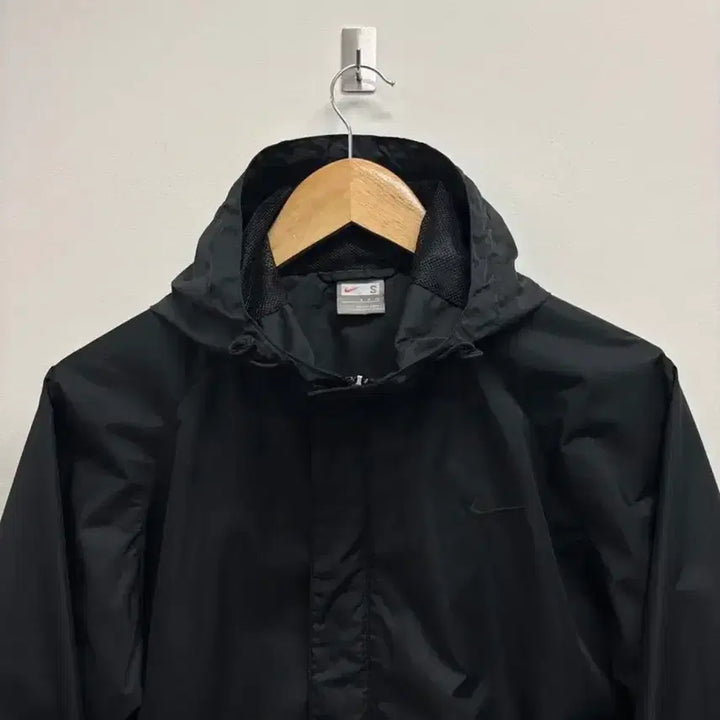 [BUNJANG] Nike Swoosh Windbreaker Black (S) / 나이키 스우시 바람막이 블랙 (s)