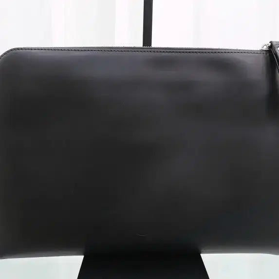 [BUNJANG] Valentino VLTN Logo Clutch Bag VY2B0457 WJW 0NI / 발렌티노 VLTN 로고 클러치백 VY2B0457 WJW 0NI
