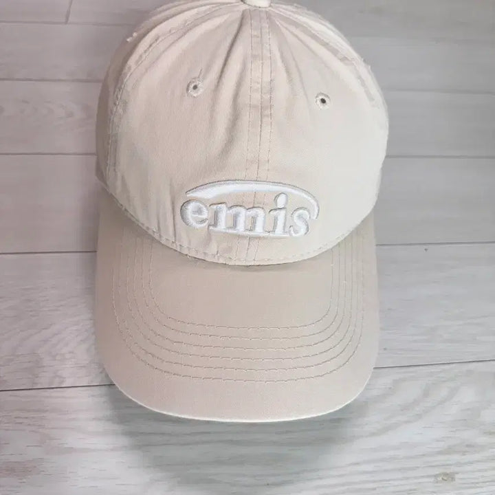 [BUNJANG] Emis Beige Logo Embroidered Ball Cap / 이미스 베이지 볼캡 E17-21