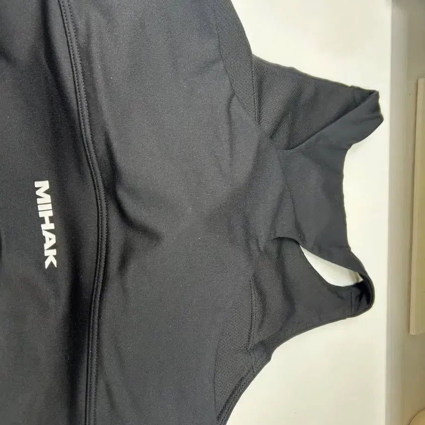 [BUNJANG] Mihak Black Sports Bra Top / 미학 브라탑 - 블랙 1