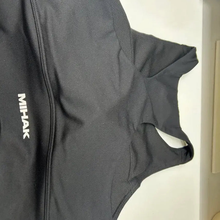 [BUNJANG] Mihak Black Sports Bra Top / 미학 브라탑 - 블랙 1