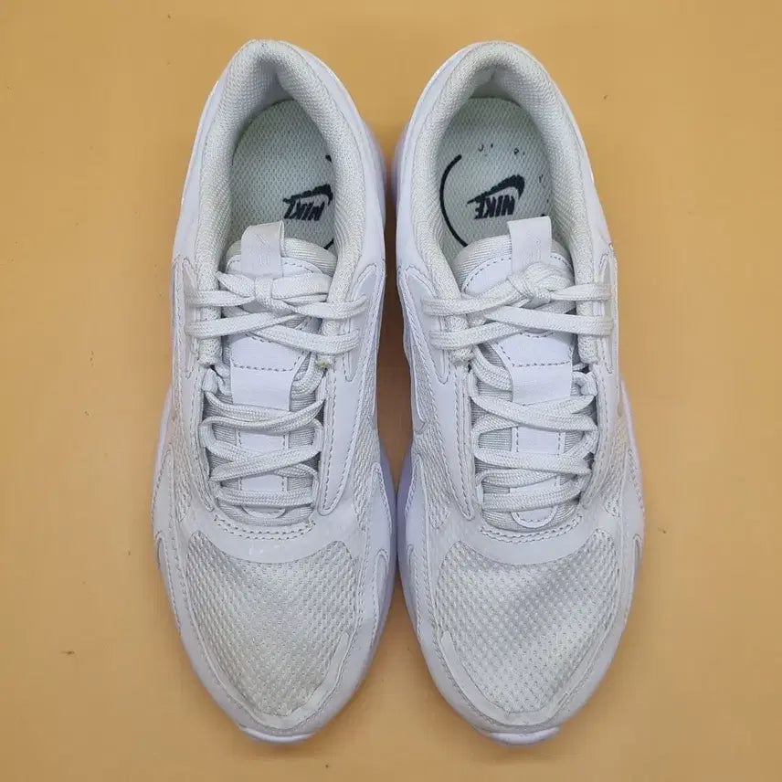 [BUNJANG] Nike Air Max Bolt White Sneakers 250 / 나이키 에어맥스 볼트 화이트 운동화 250