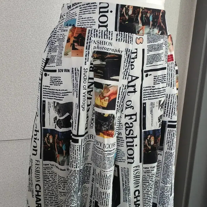 [BUNJANG] Newspaper Print Wide Pants / 신문디자인바지