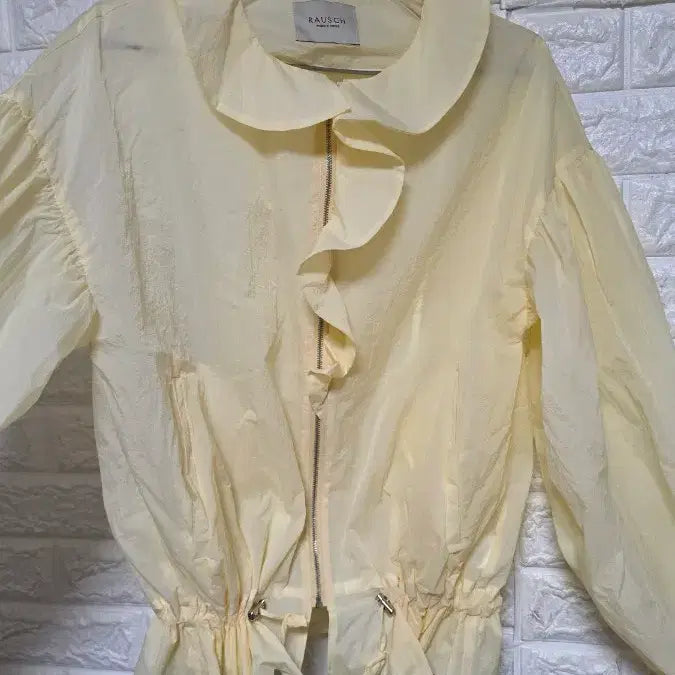 [BUNJANG] RAUSCH Frill Detail Zipper Jacket Yellow / RAUSCH 프릴 디테일 지퍼 자켓 옐로우봄여름s-m