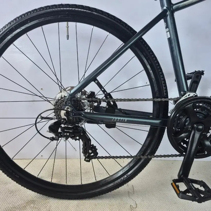 [BUNJANG] 2025 Samchuly Appalanchia 700C Justin 21D Hybrid Bicycle / 2025년형 삼천리 아팔란치아 700C 저스틴 21D 하이브리드 자전거.