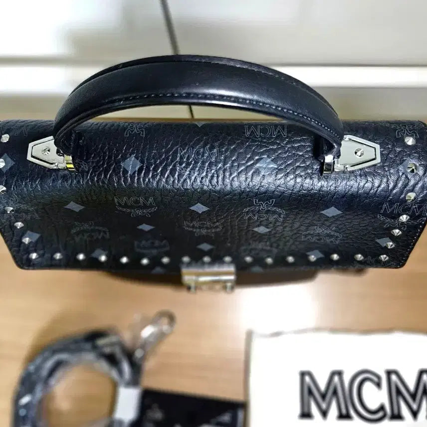 [BUNJANG] MCM Tracy Visetos Satchel Bag Medium / MCM 트레이시 비세토스 사첼백 미디움(풀셋/상태최상)