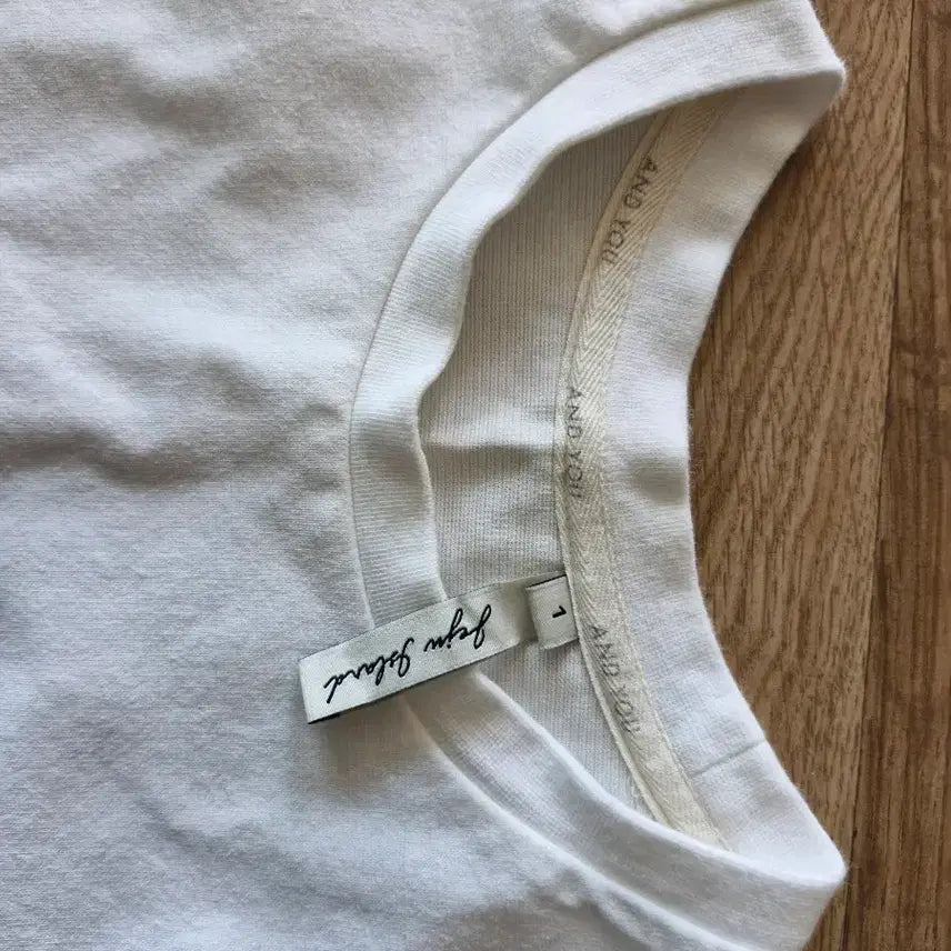 [BUNJANG] AND YOU Puff Short Sleeve T-Shirt / 앤유 퍼프 반팔 티셔츠 1