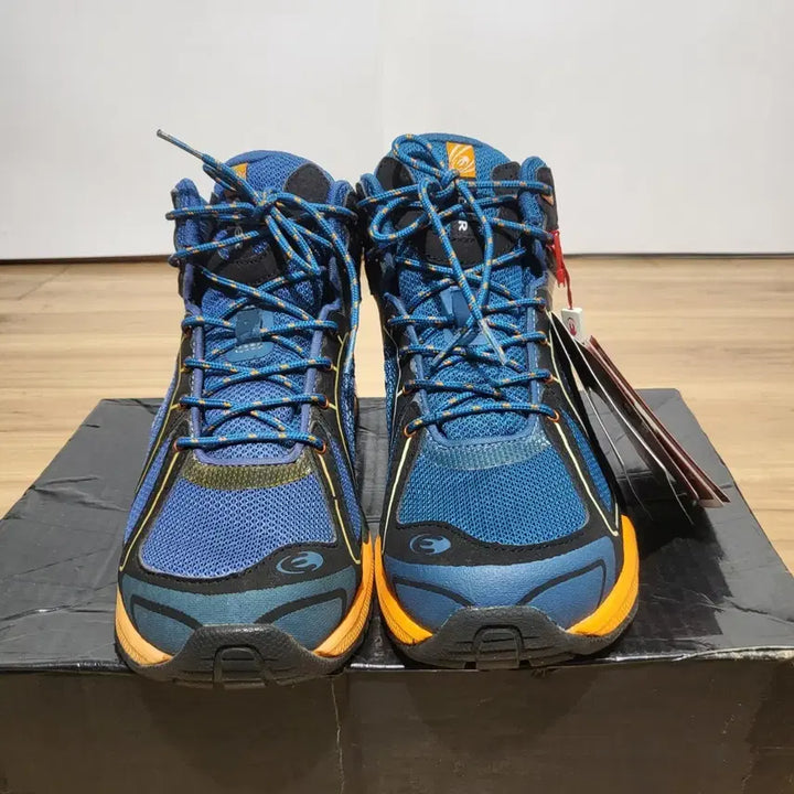[BUNJANG] EiDER Gore-Tex Mid-Cut Hiking Boots / EiDER