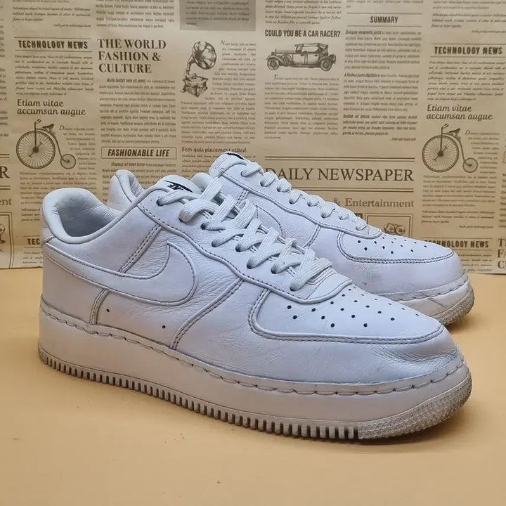 [BUNJANG] Nike Air Force 1 Triple White Sneakers 270 / 나이키 에어포스 1 트리플 화이트 운동화 270