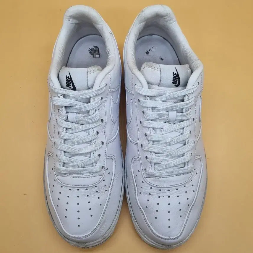 [BUNJANG] Nike Air Force 1 Triple White Sneakers 270 / 나이키 에어포스 1 트리플 화이트 운동화 270