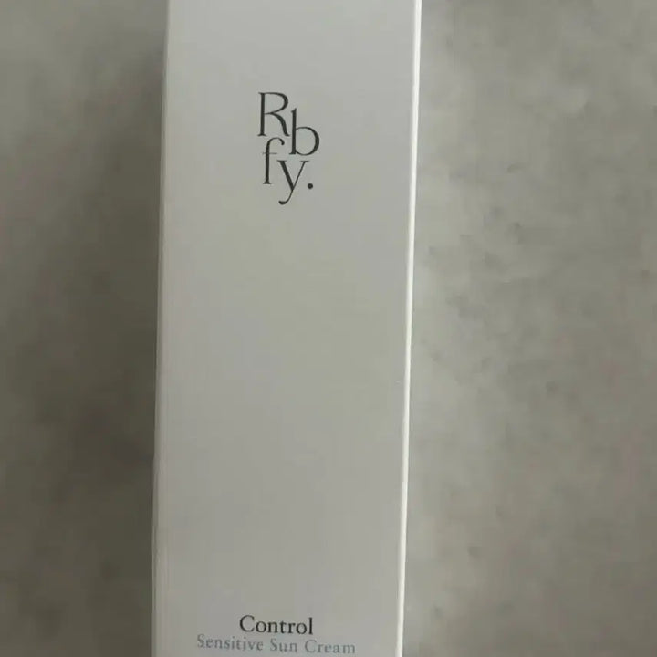 [BUNJANG] Re:cipe You Control Sensitive Sun Cream SPF45 PA+++ / 리바이포유 컨트롤 센서티브 선크림 SPF45 PA