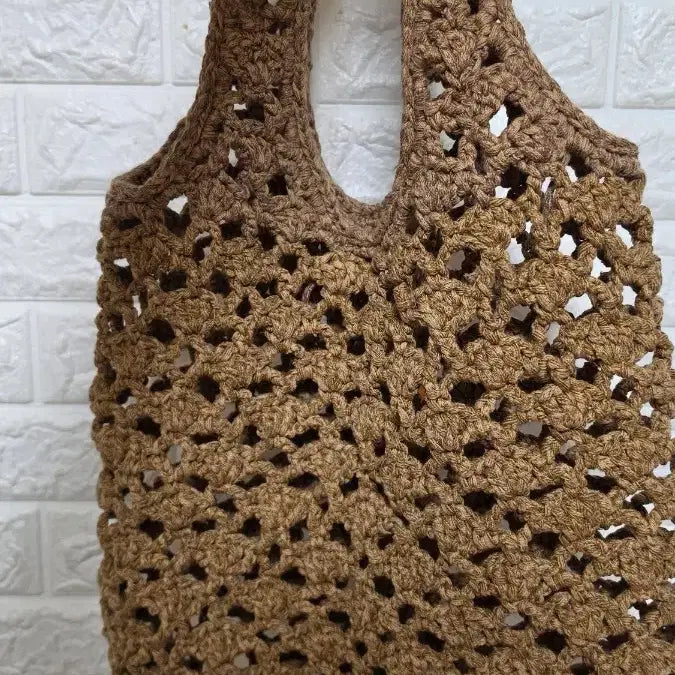 [BUNJANG] Handmade Crochet Shoulder Bag - Brown with Orange Charm / 코바늘 숄더백 브라운 핸드메이드오렌지 참장식가방