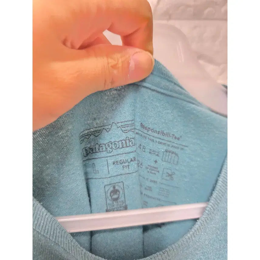 [SOLD OUT] L 파타고니아 에메랄드 반팔 티 D767