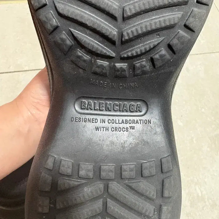 [BUNJANG] Balenciaga x Crocs Full Slide Mule / 발렌시아가 x 크록스 풀 슬라이드 뮬 677386W1S8E1000