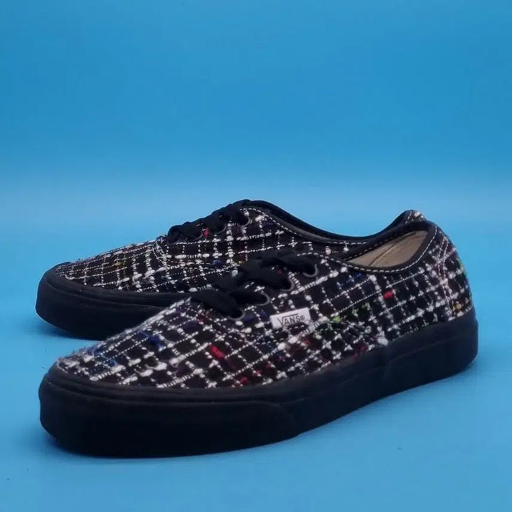 [BUNJANG] Vans Authentic Woven Fraid Sneakers / D 반스 어센틱 우븐 프레이드 스니커즈 235