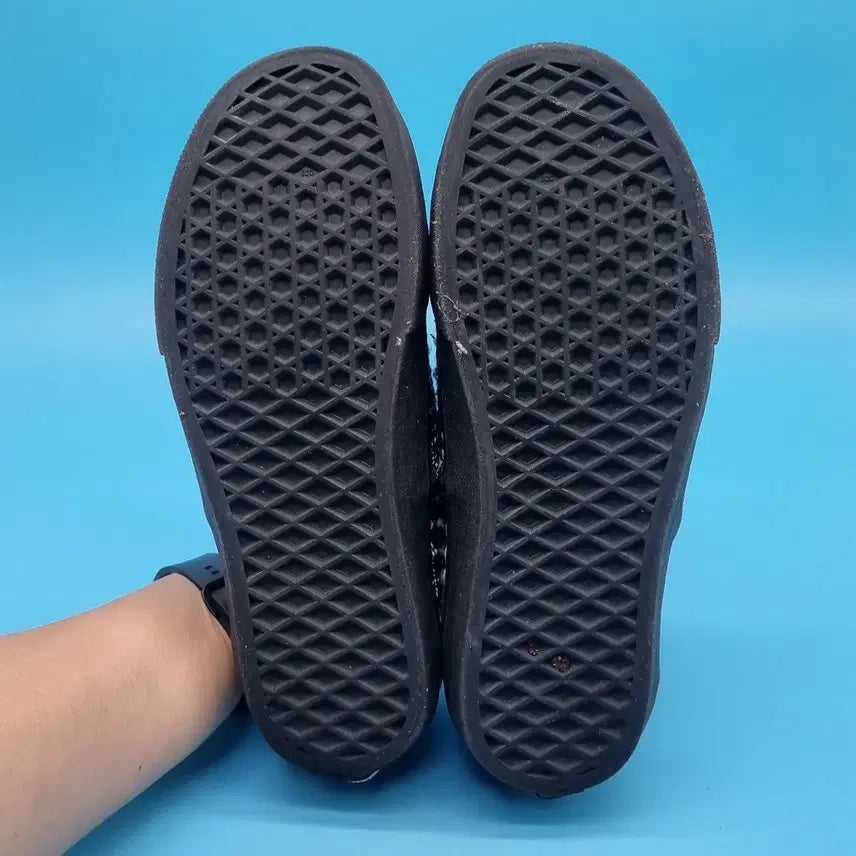 [BUNJANG] Vans Authentic Woven Fraid Sneakers / D 반스 어센틱 우븐 프레이드 스니커즈 235