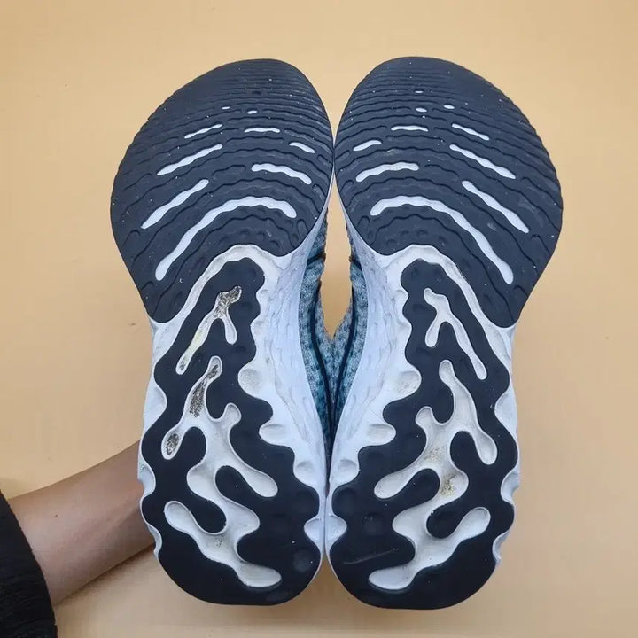[BUNJANG] Nike React Flyknit 3 Ocean Sneakers (235mm) / 나이키 리액트 플라이니트 3 오션 운동화 235