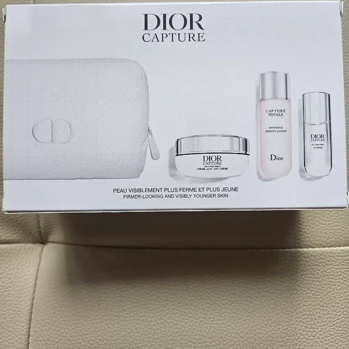 [BUNJANG] Dior Capture Totale Anti-Aging Set with Pouch / 디올(Dior) 캡쳐 토탈안티에이징세트(파우치포함,새상품)