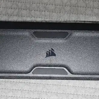[BUNJANG] Corsair K70 RGB Core Palm Rest + Armrest Cushion / 커세어 K70 팜레스트 + 팔걸이쿠션 팝니다.