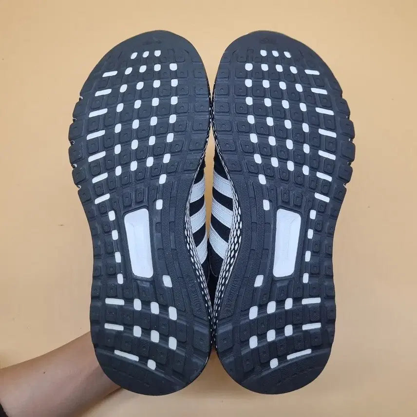 [BUNJANG] Adidas Atlanta Runner Black Sneakers 225 / 아디다스 아틀란타 러너 블랙 운동화 225
