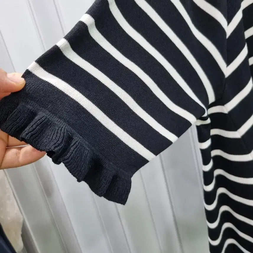 [BUNJANG] Striped Knit T-Shirt Black White / 줄무늬 니트 티셔츠 블랙 화이트