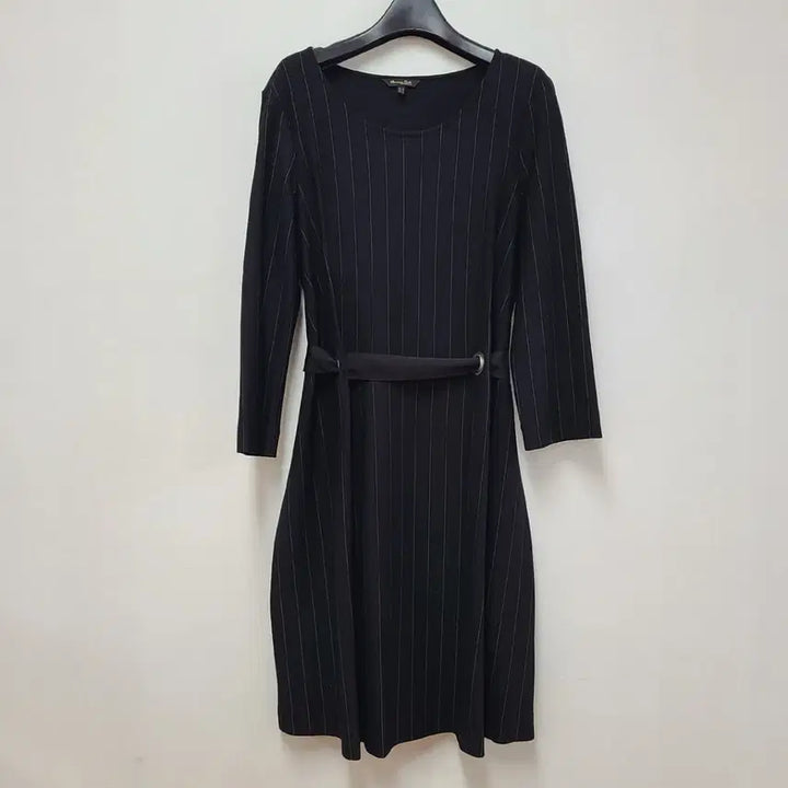 [BUNJANG] Massimo Dutti Black Rayon Pin Stripe Belted Midi Dress / 마시모두띠 벨트 원피스 55