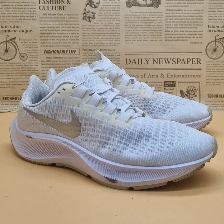 [BUNJANG] Nike Air Zoom Pegasus 37 Running Shoes (245mm) / 나이키 에어줌 페가수스 37  운동화245