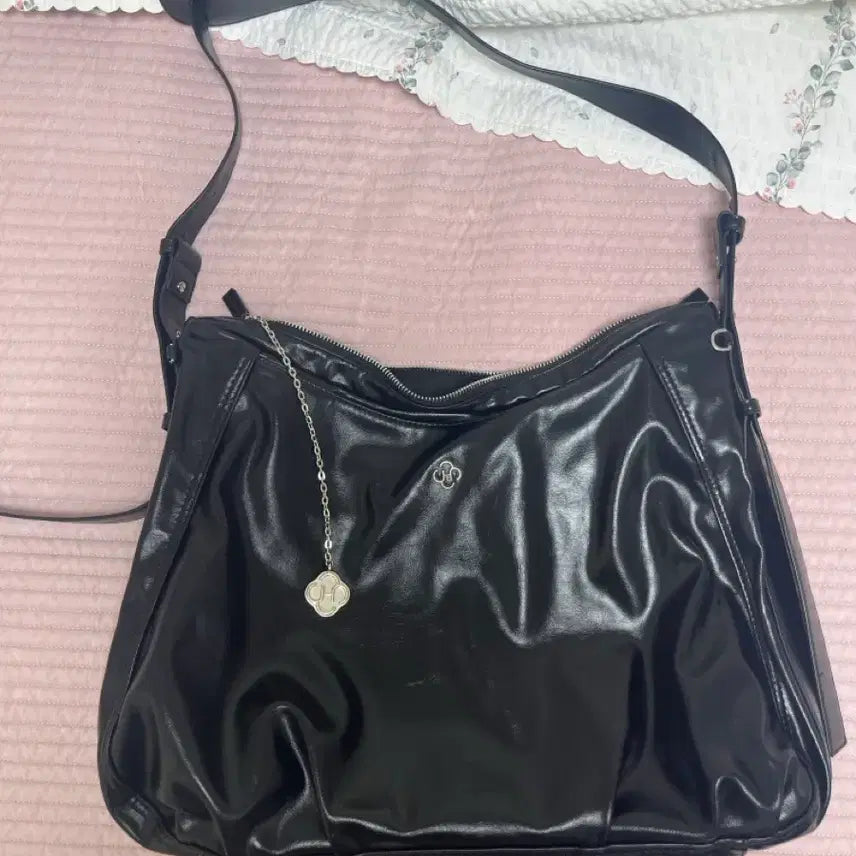 [BUNJANG] HEIRLY 9 Pocket Big Bag Black / 히어리 구디 나인 포켓 빅백 블랙 구디백
